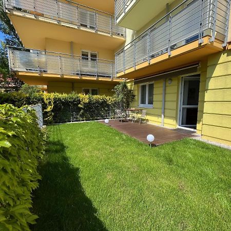 Apartament Z Garazem I Ogrodem Kolobrzeg Bagian luar foto