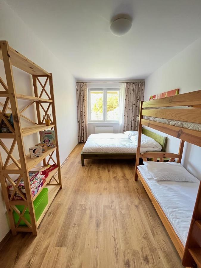 Apartament Z Garazem I Ogrodem Kolobrzeg Bagian luar foto