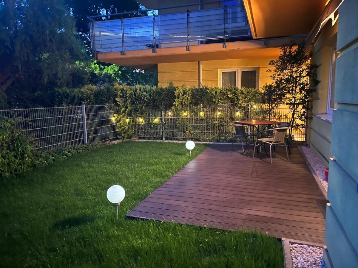 Apartament Z Garazem I Ogrodem Kolobrzeg Bagian luar foto
