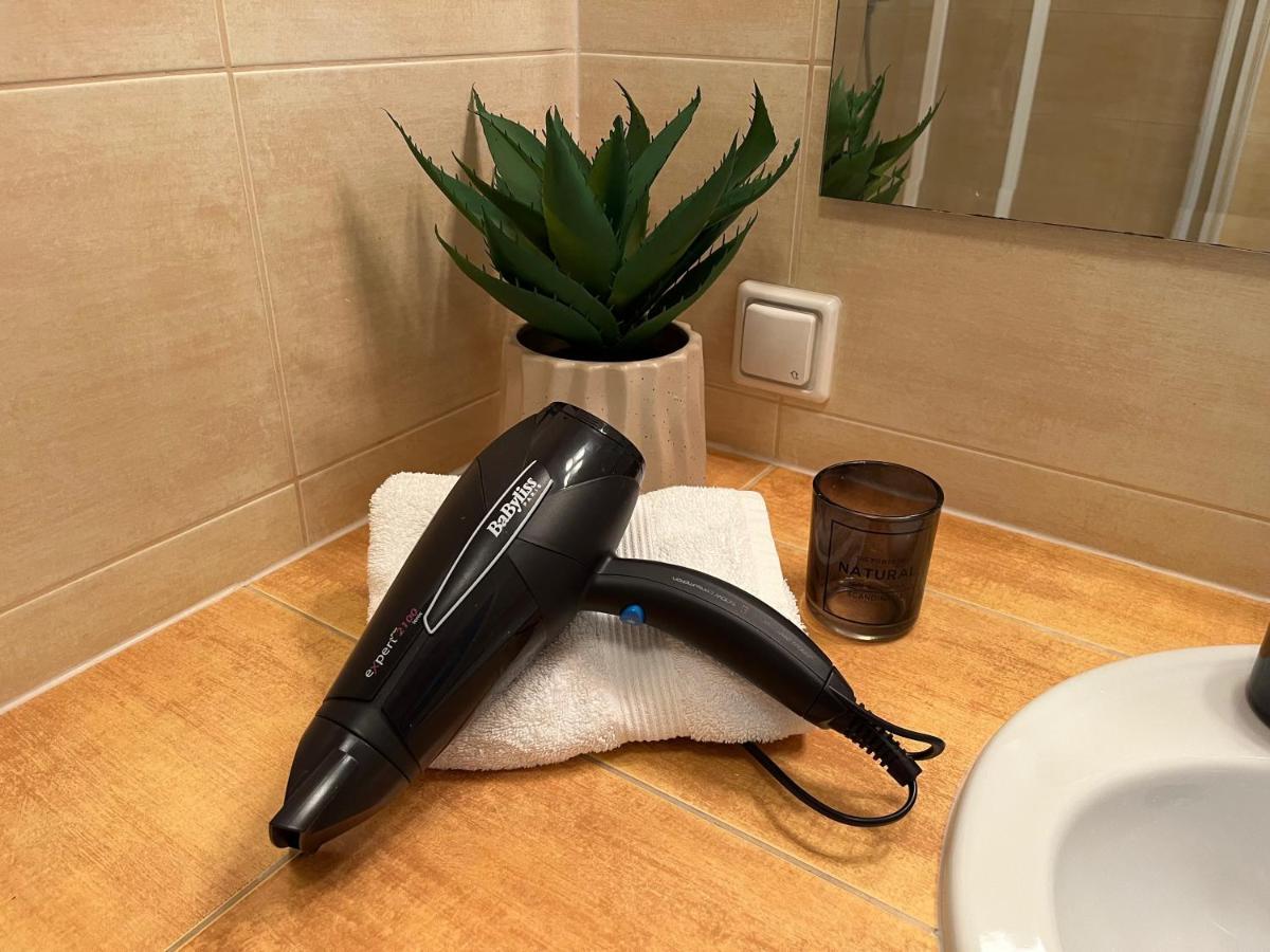 Apartament Z Garazem I Ogrodem Kolobrzeg Bagian luar foto
